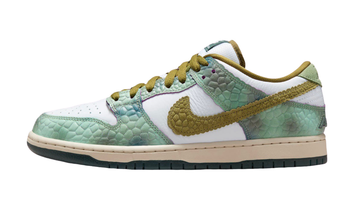 DS(Deadstock) Nike SB Dunk Alexis Sablone Chameleon